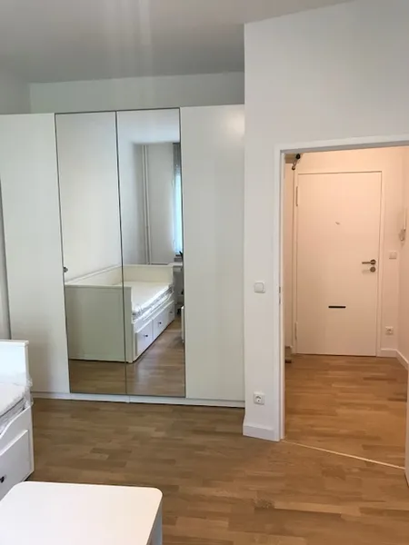 Möblierte 1-Zimmer-Wohnung mit Balkon in guter Lage in Berlin-Wedding — photo 1